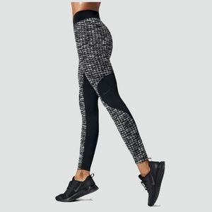 Nike Pro Hyperwarm Women's Tights XS